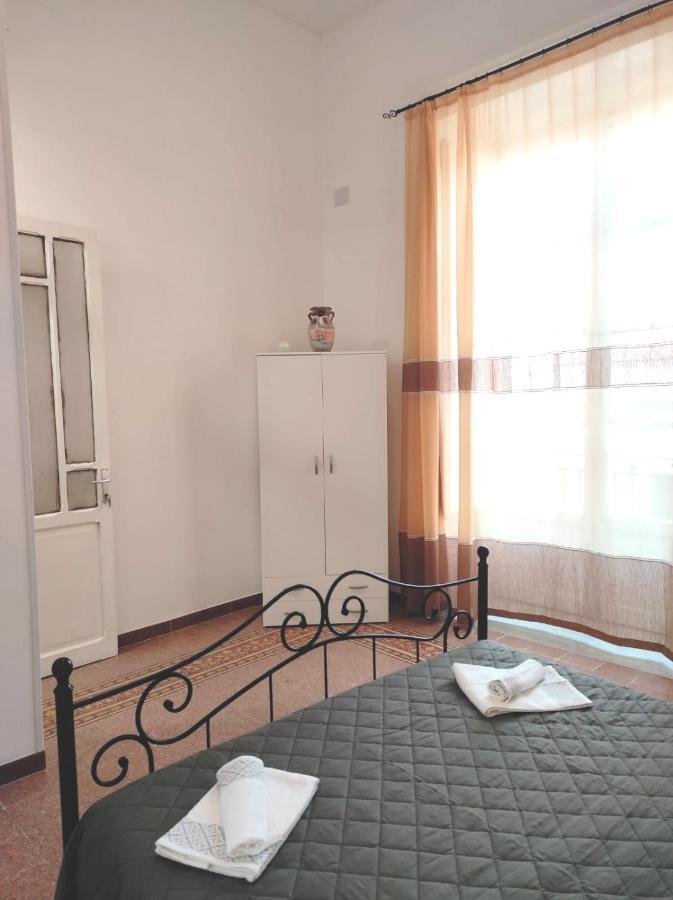 Casa Dei Sogni Apartment Palermo Bagian luar foto